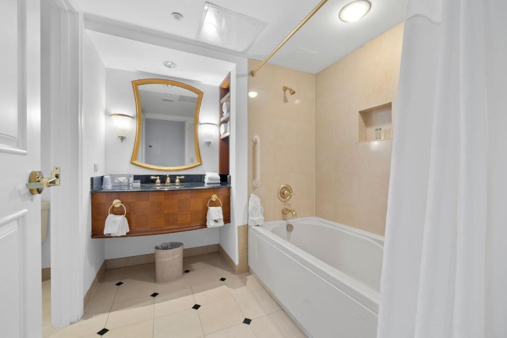 Cozysuites At Showboat Spacious 2Br 3Ba Ocean Front Condo Атлантик Сити Екстериор снимка